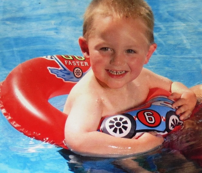 Nafukovací kruh červený auta 50 cm