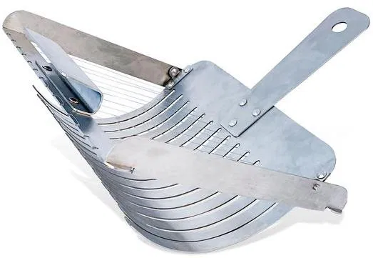 Kitchisimo Nerezový strunový kráječ na knedlíky 24 cm