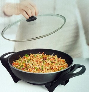 Elektrická pečící pánev - WOK 