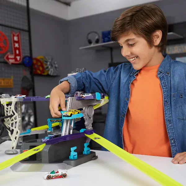 Spider Strike – Autodráha Metal Machines Sider Strike