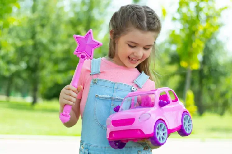 R/C Auto pro panenku na ovládání kouzelnou hůlkou